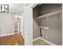 322 Lanark Drive thumbnail 6