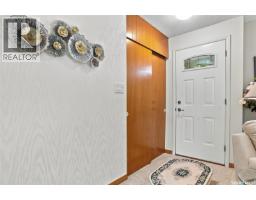 Dining room - 102 Bence Crescent, Saskatoon, SK S7L4J1 Photo 6