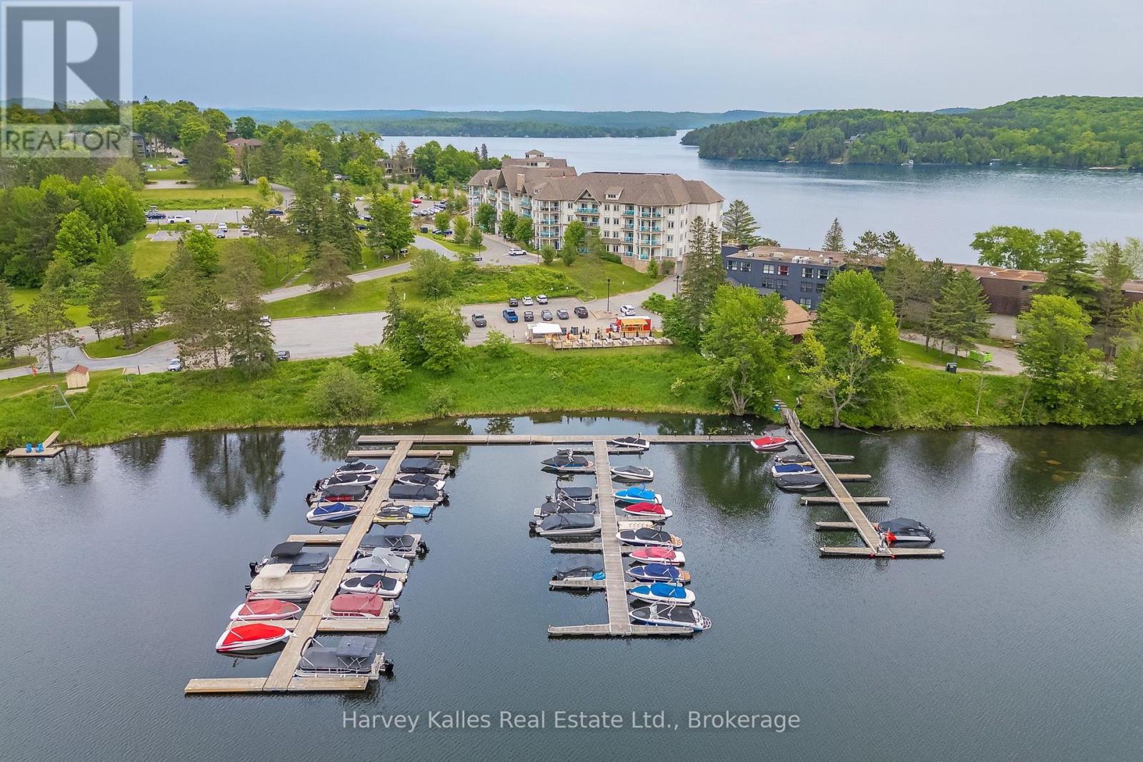 #201 54 DEERHURST SUMMIT DRIVE - 32