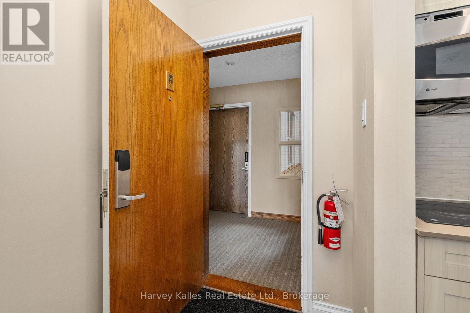 #201 54 DEERHURST SUMMIT DRIVE - 6