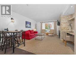 201 - 54 Deerhurst Summit Drive, Huntsville, ON P1H2E8 Photo 8