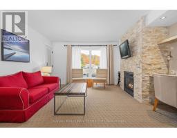 201 - 54 Deerhurst Summit Drive, Huntsville, ON P1H2E8 Photo 9