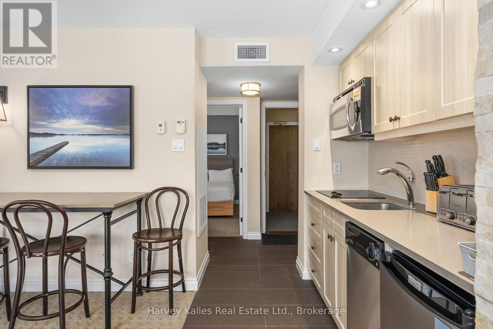#202 54 DEERHURST SUMMIT DRIVE - 13