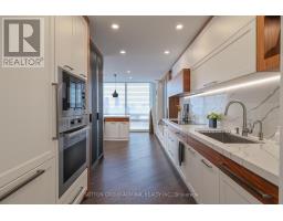 1404 - 619 Avenue Road, Toronto, ON M4V2K6 Photo 21
