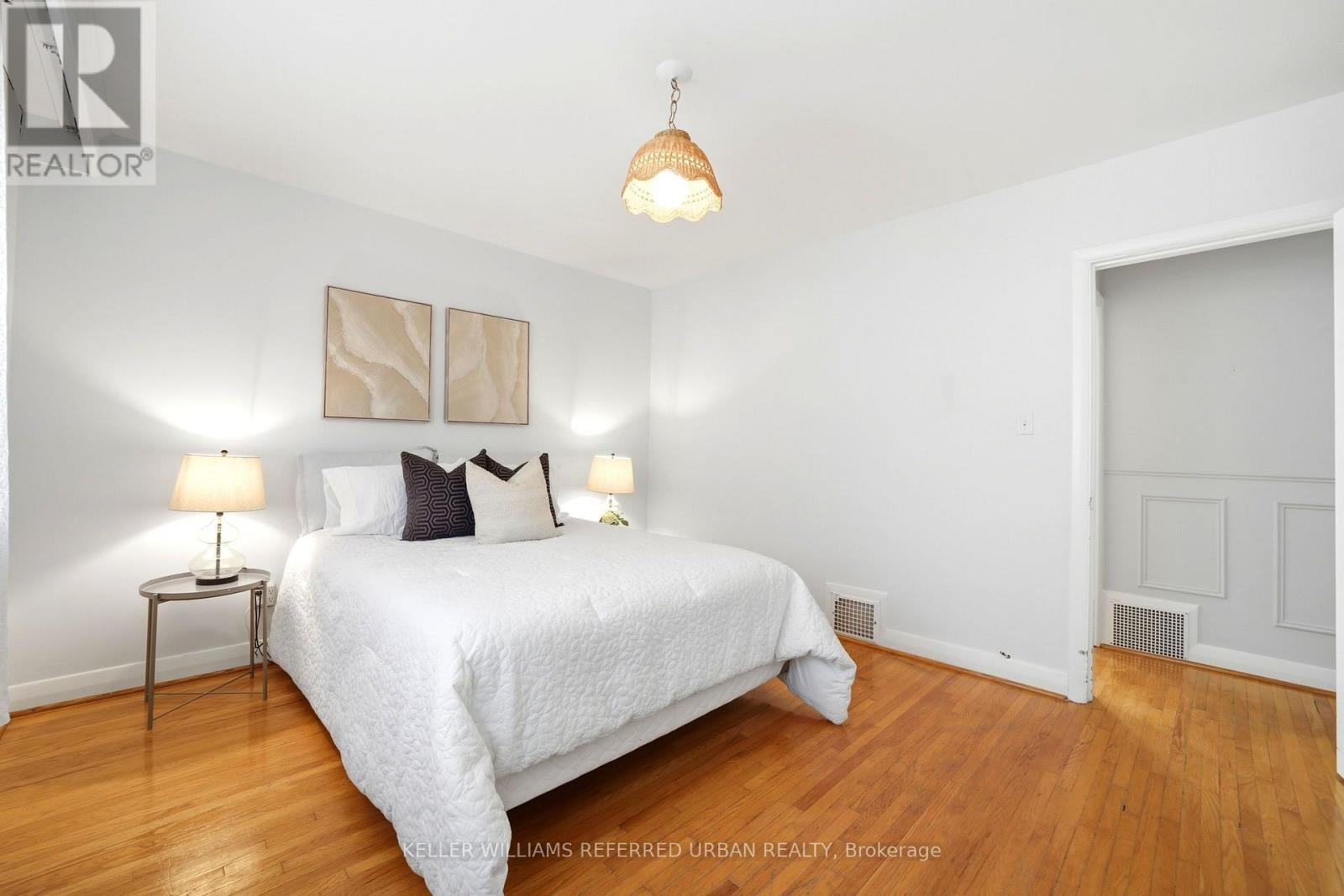 369 HOUNSLOW AVENUE - 17