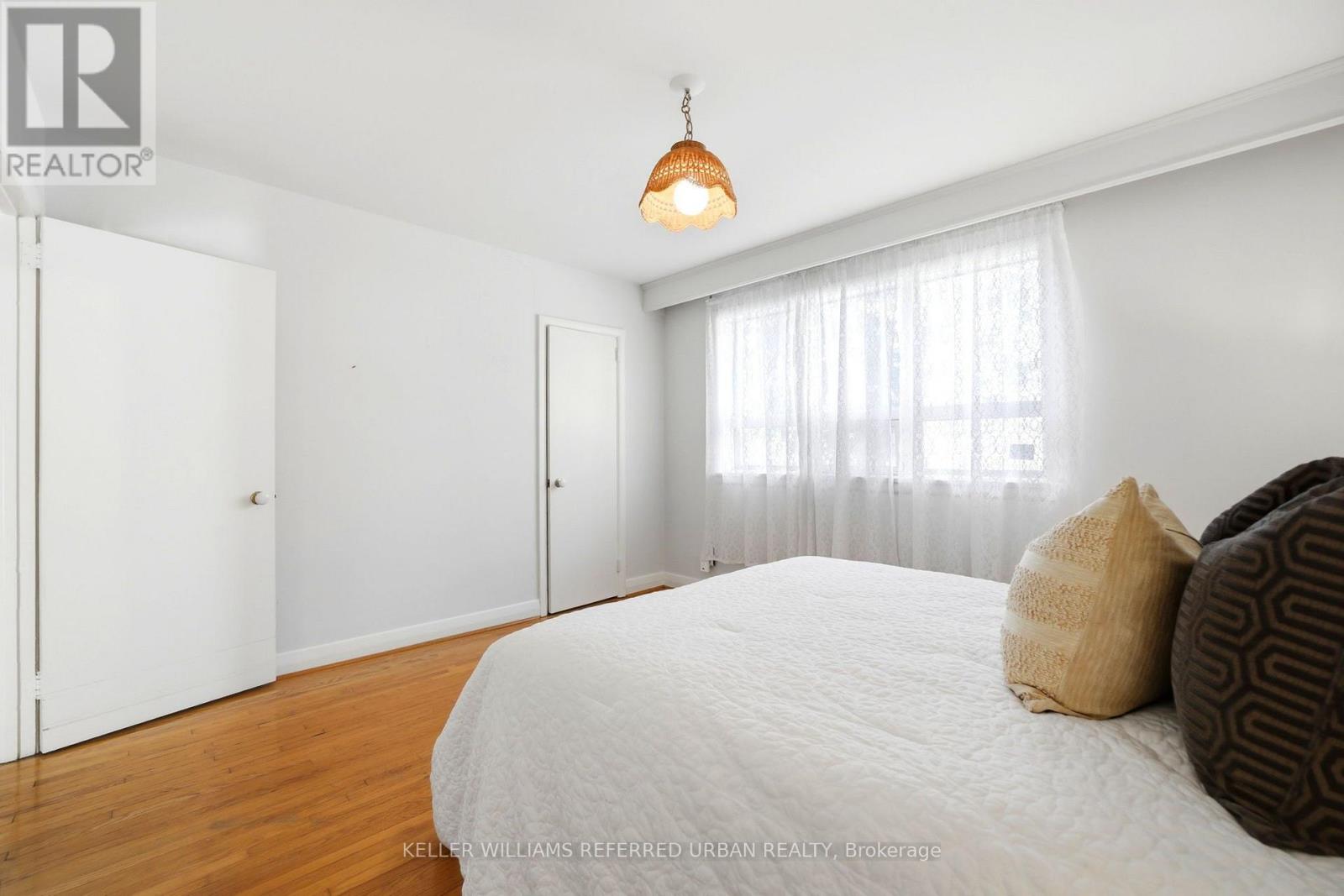 369 HOUNSLOW AVENUE - 18