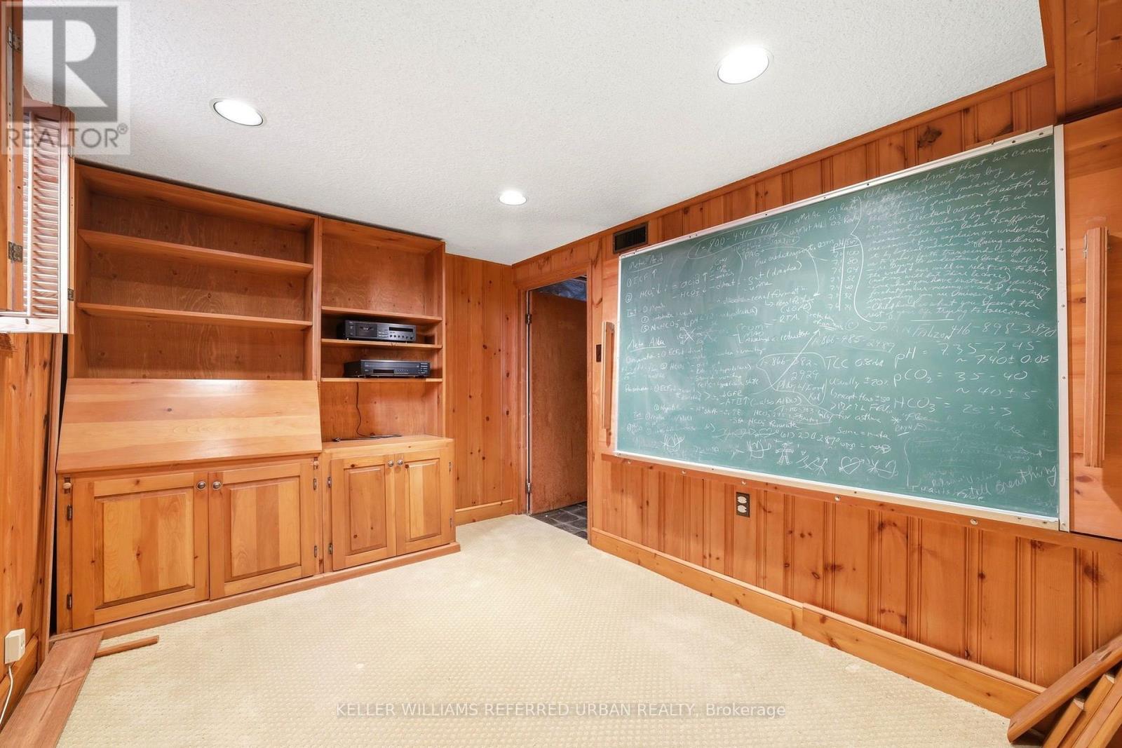 369 HOUNSLOW AVENUE - 29