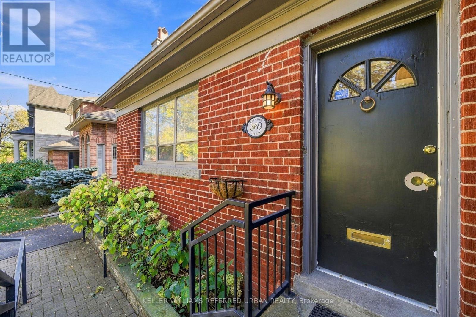 369 HOUNSLOW AVENUE - 3