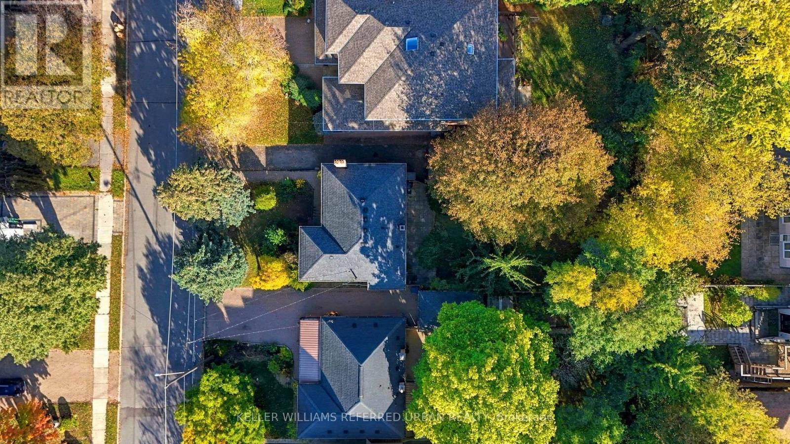 369 HOUNSLOW AVENUE - 35