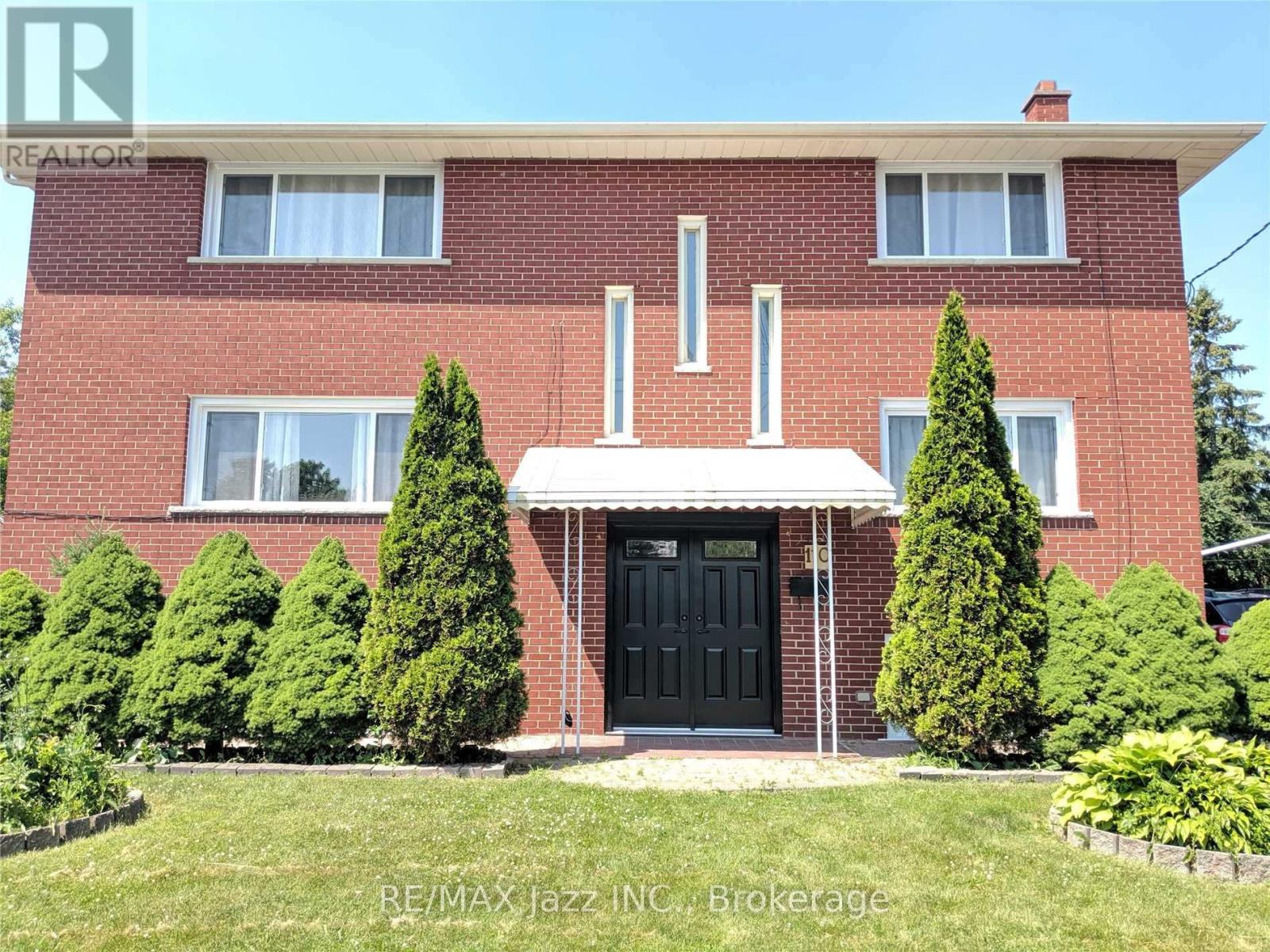 110 Cabot Street, Oshawa, ON photo 1
