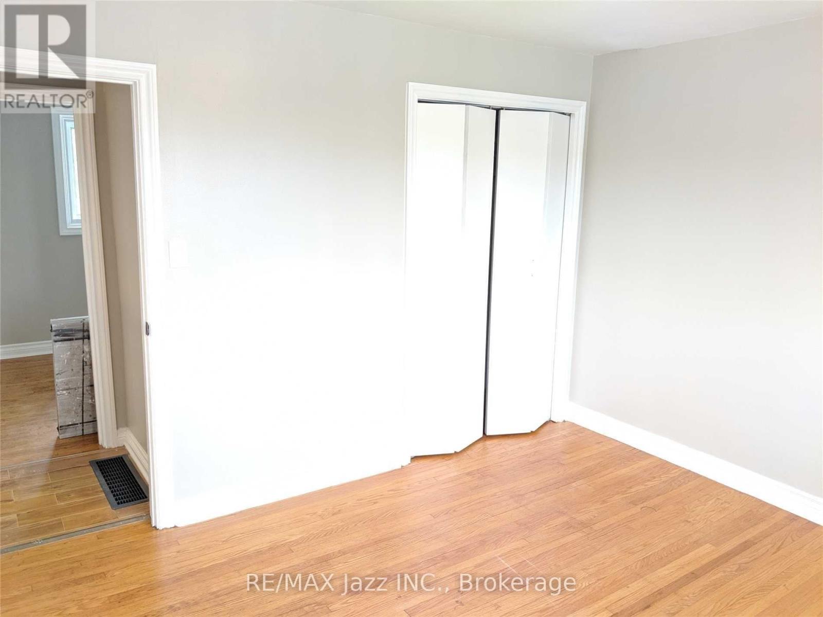 110 Cabot Street, Oshawa, ON photo 10