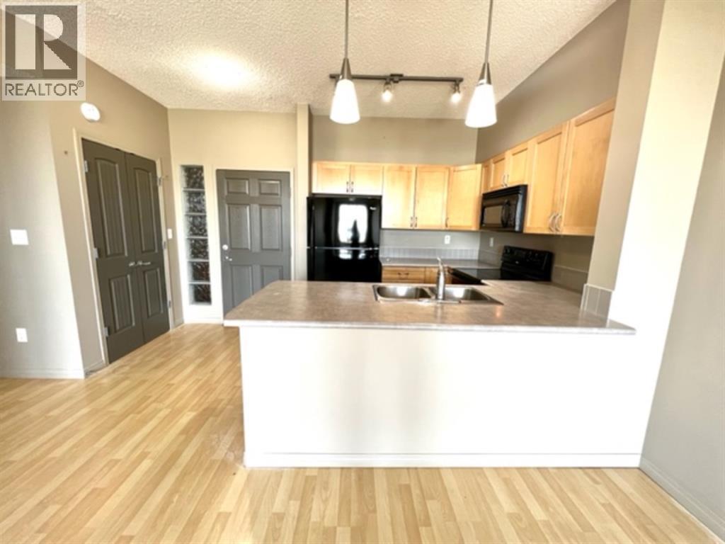 215, 12330 102 St, Grande Prairie — photo 3