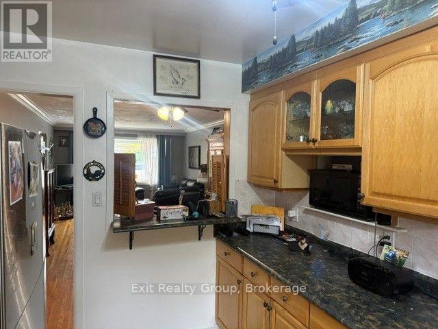 14 Ernest Court, Belleville, ON photo 10