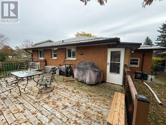 14 Ernest Court, Belleville, ON photo 25