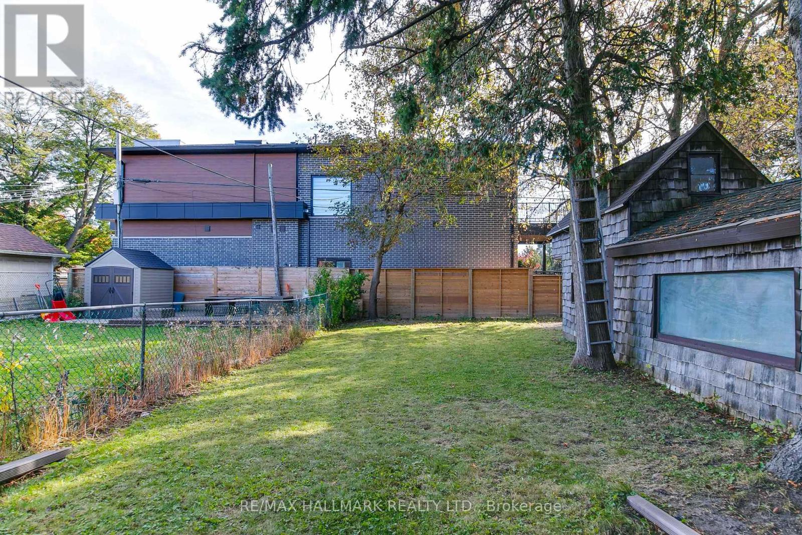 2797 St Clair Avenue East, Toronto, ON photo 24