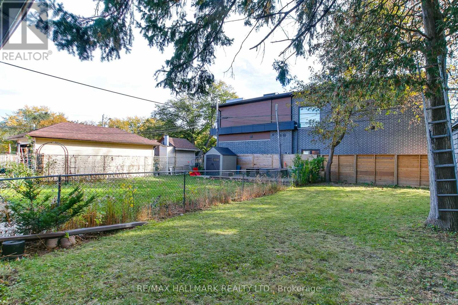 2797 St Clair Avenue East, Toronto, ON photo 25
