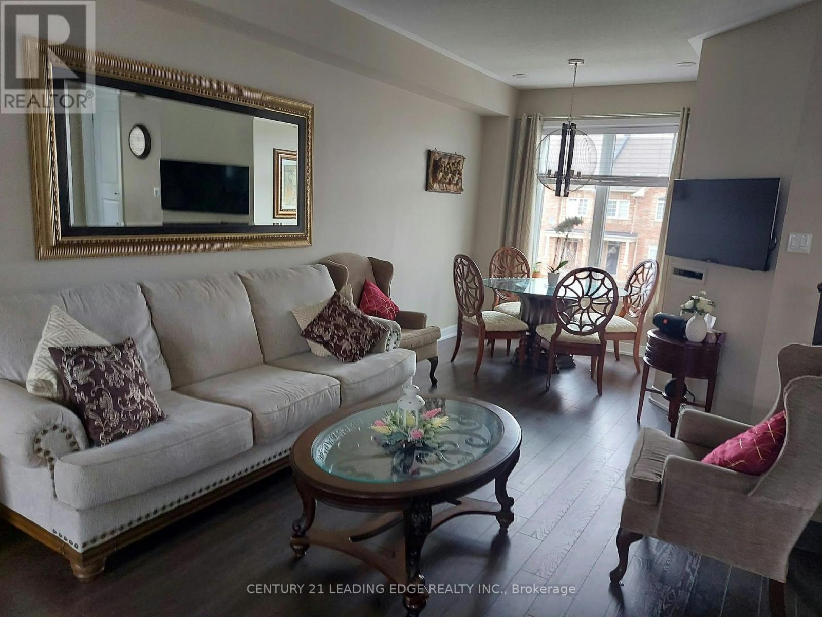 56- 15 Donald Fleming Way, Whitby, ON photo 3