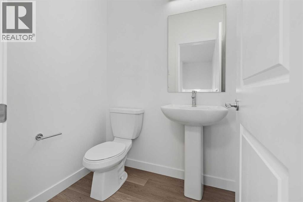 9 Wild Rose Bay SW, photo 15 of 40