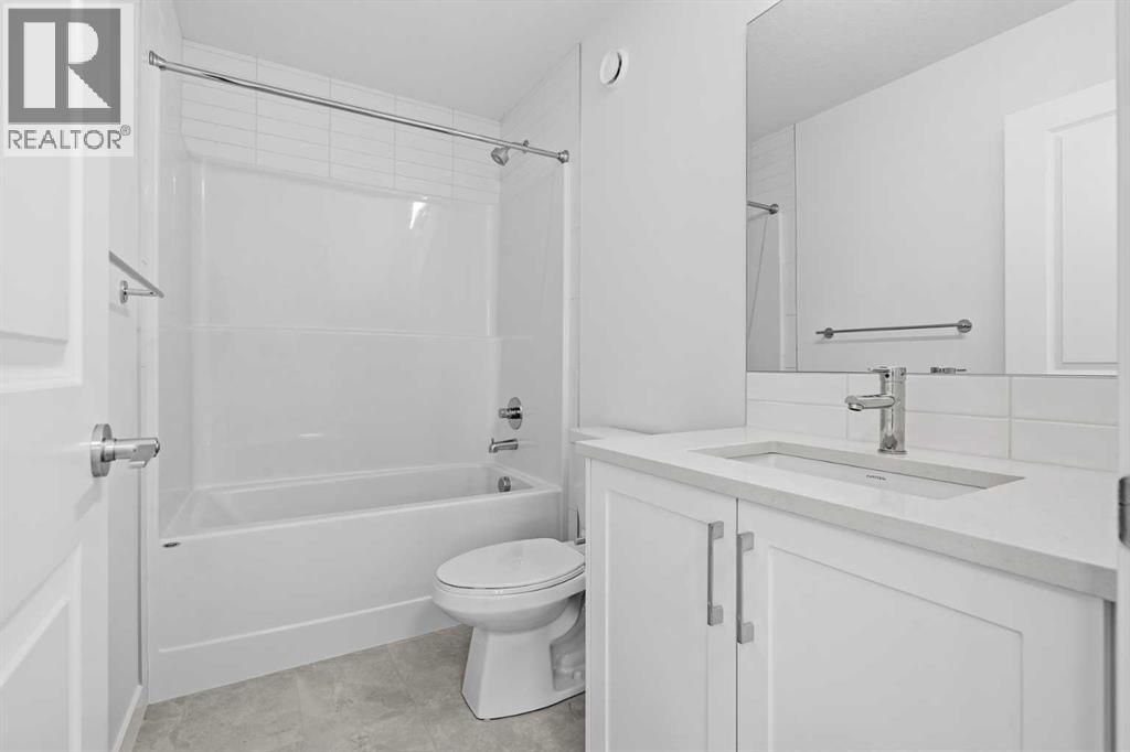 Photos are of a similar model and are for illustrative purposes only. Actual finishes, colours, and features may vary