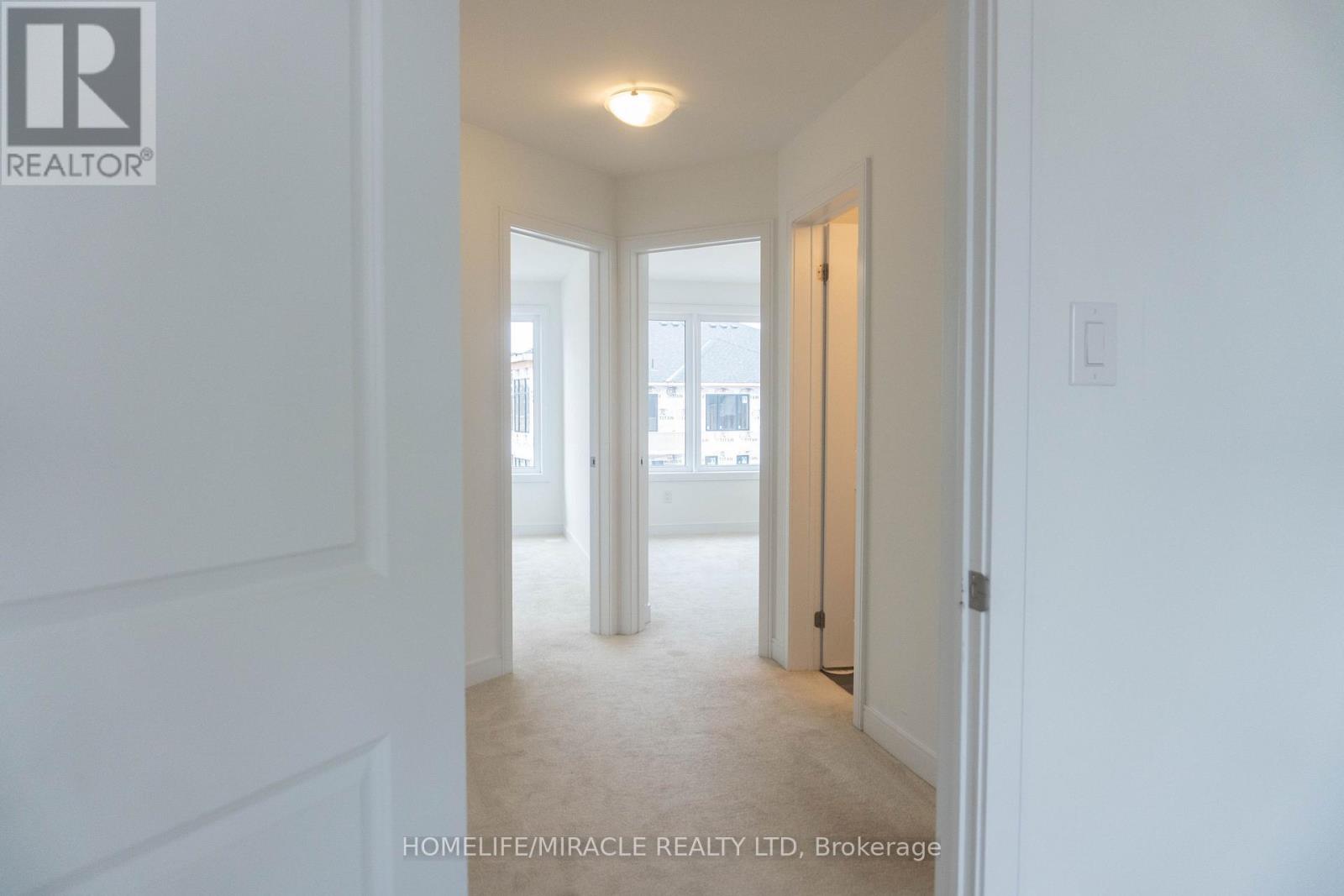 60 Blue Forest Crescent, Barrie photo 14