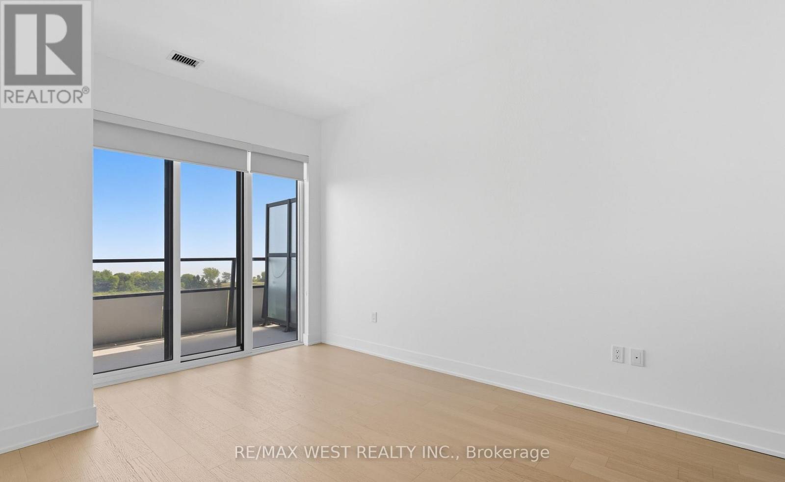 702- 20 Shore Breeze Drive, Toronto, ON photo 15