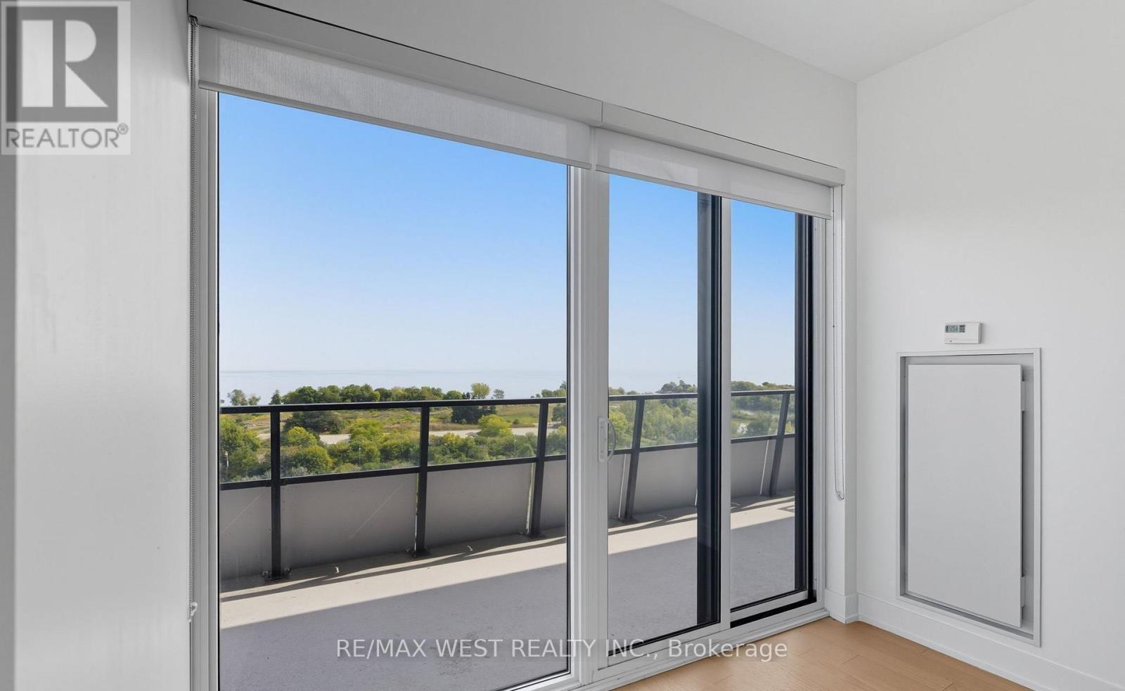 702- 20 Shore Breeze Drive, Toronto, ON photo 14