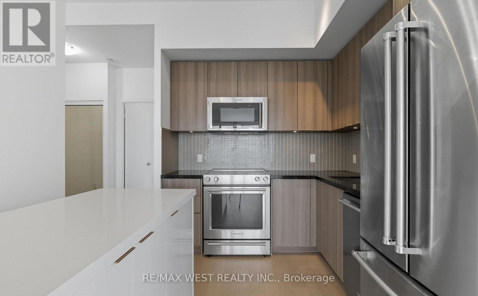 702- 20 Shore Breeze Drive, Toronto, ON photo 8