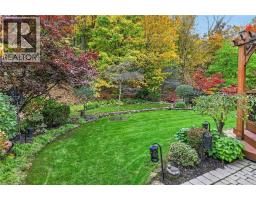 112 Dorchester Drive, Grimsby, ON L3M1A8 Photo 43