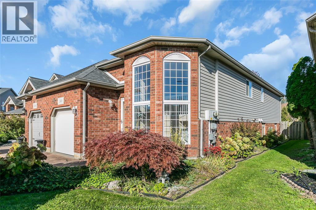 1560 LOVELL CRESCENT, LaSalle — photo 2