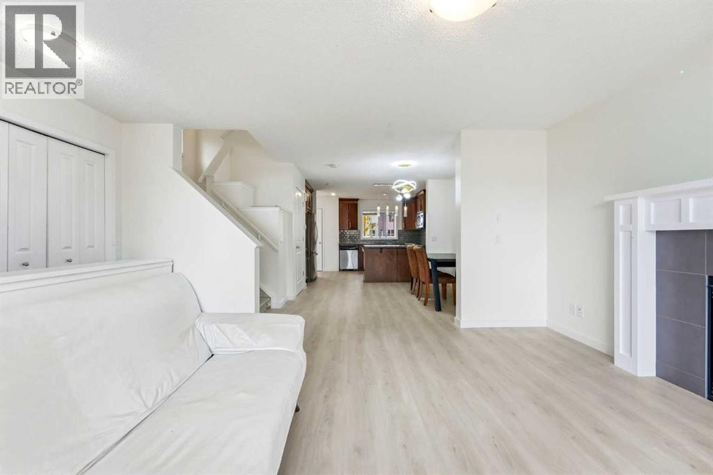 96 Copperpond Rise SE, Calgary — photo 4