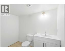 96 Copperpond Rise Se, Calgary, AB T2Z1J7 Photo 27