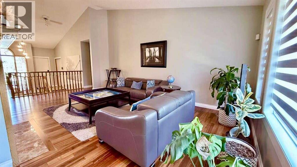 11 Hawkmount Heights NW, Calgary — photo 11