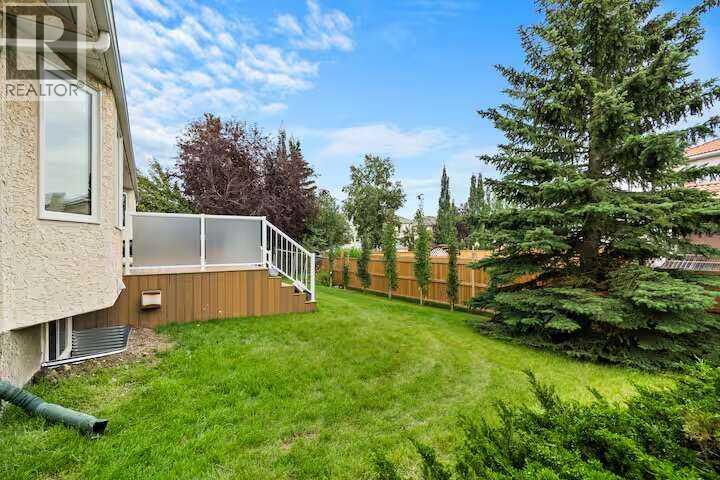 11 Hawkmount Heights NW, photo 41 of 47
