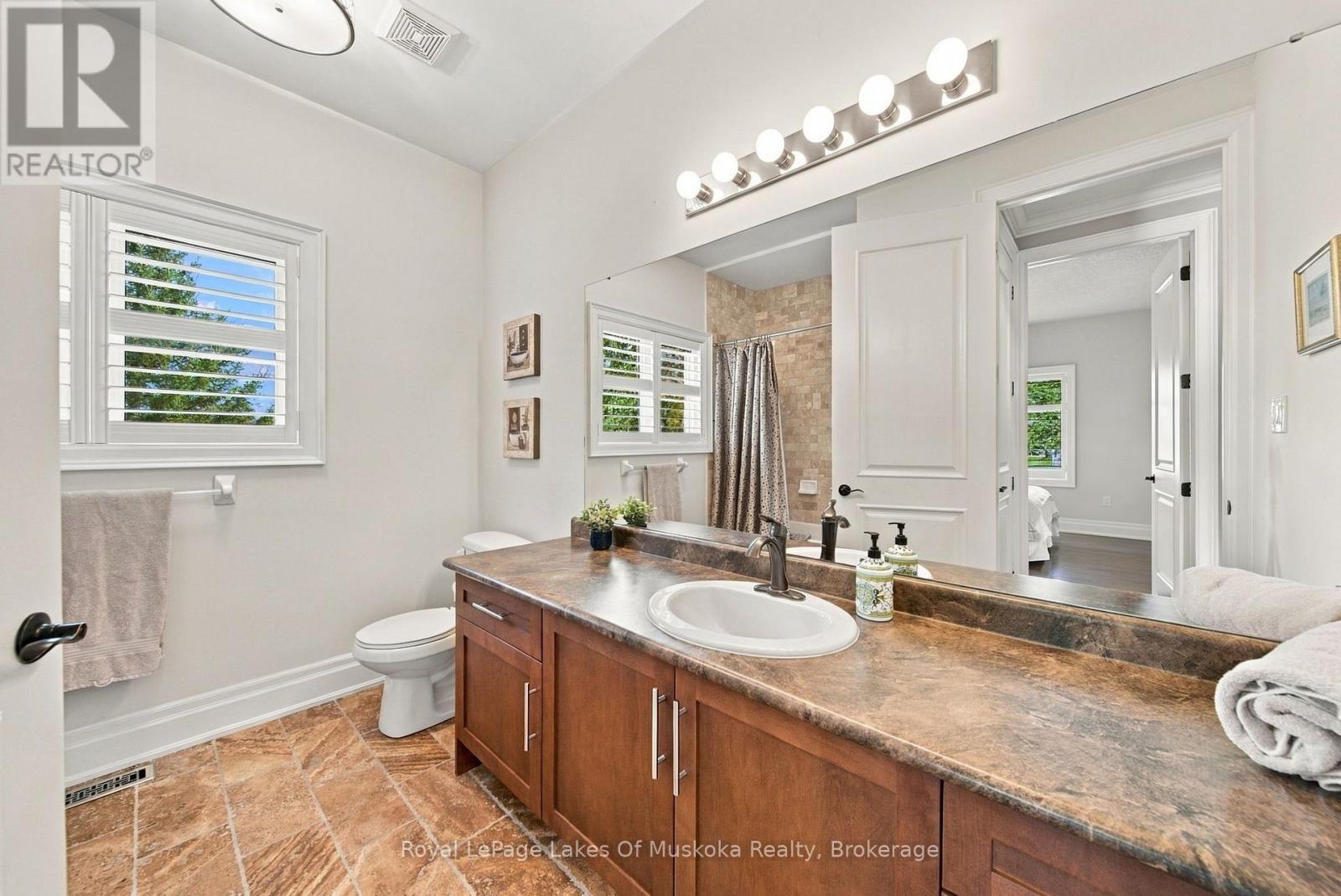 1 Galrich Court, Oro-Medonte photo 20