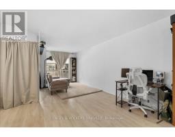 1811 - 25 The Esplanade, Toronto, ON M5E1W5 Photo 19