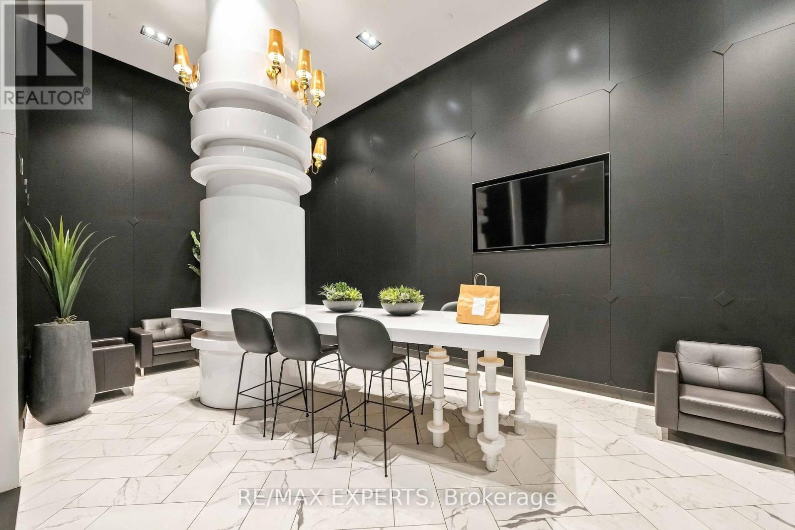 Photo of 2602 - 87 PETER STREET