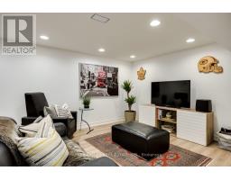 42 Raeburn Avenue, Toronto, ON M3H1G8 Photo 27