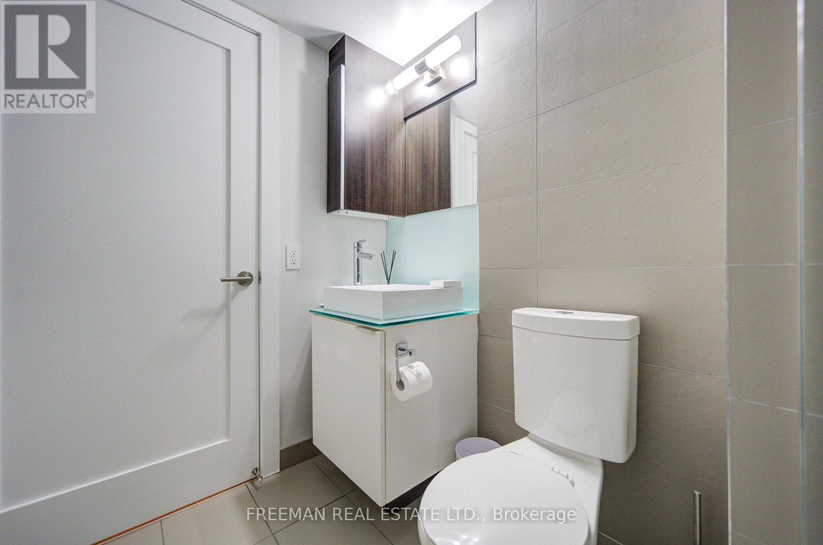 709- 300 Front Street West, Toronto, ON photo 23