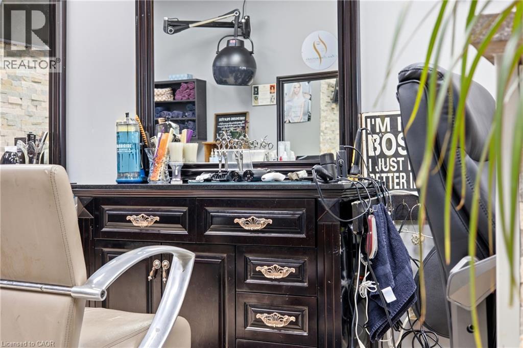 725 OTTAWA Street S Unit# 106, Kitchener — photo 5