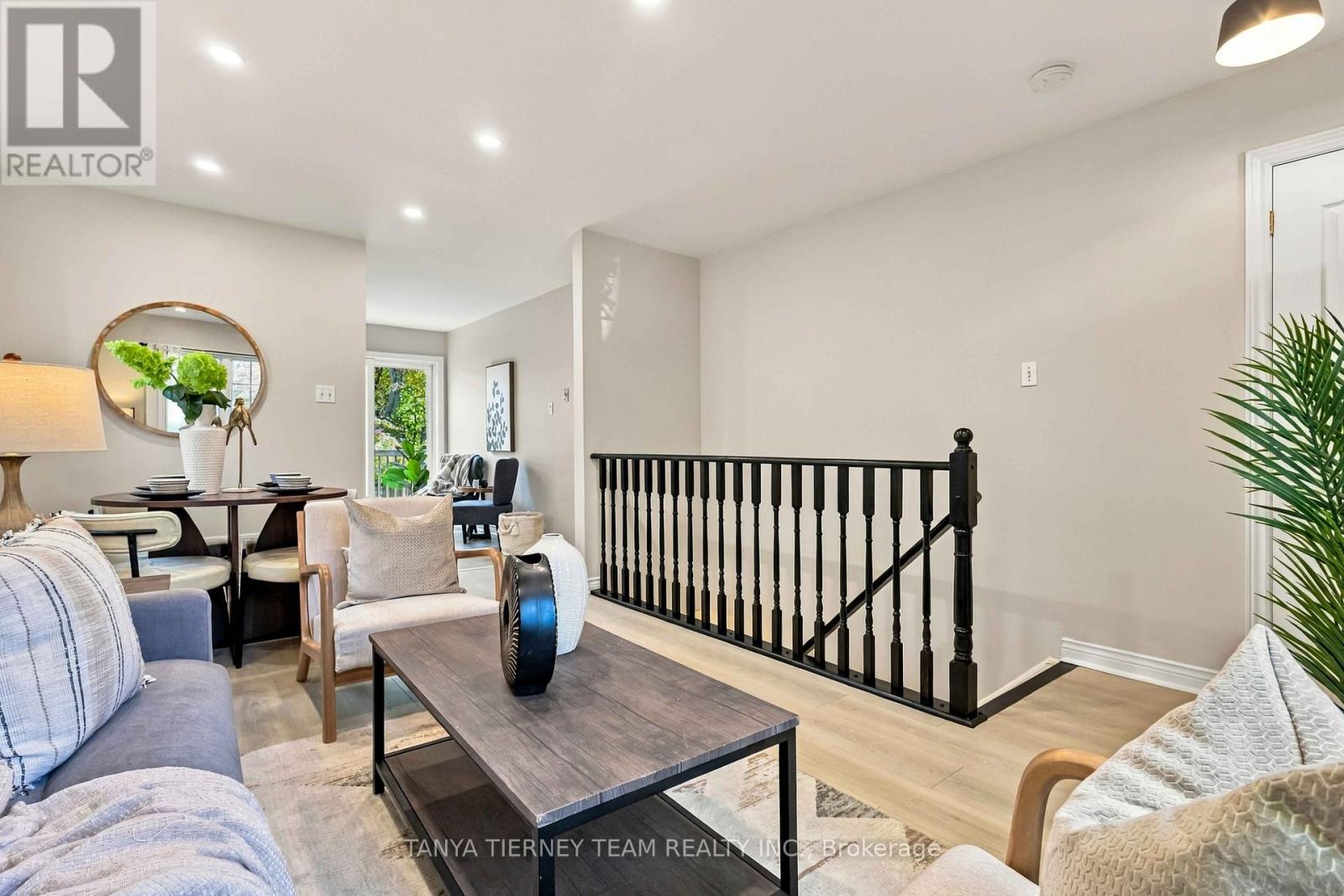 509 Dunlop Street West, Whitby, ON photo 10