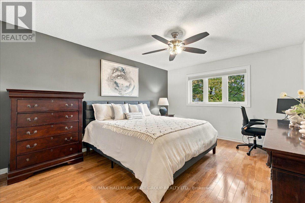 701 Cowan Circle, Pickering, ON photo 17
