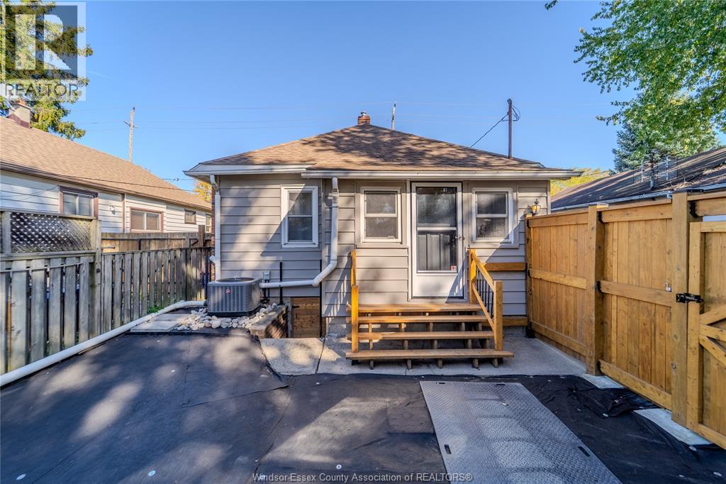 1601 South Cameron - 27