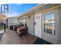 Bedroom - 111 Lynnview Crescent Se, Calgary, AB T2C1T8 Photo 6