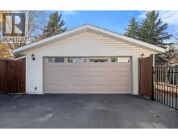 111 Lynnview Crescent Se, Calgary, AB T2C1T8 Photo 32