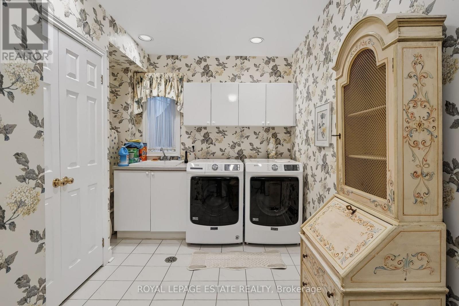 17- 8038 Yonge Street, Vaughan, ON photo 32