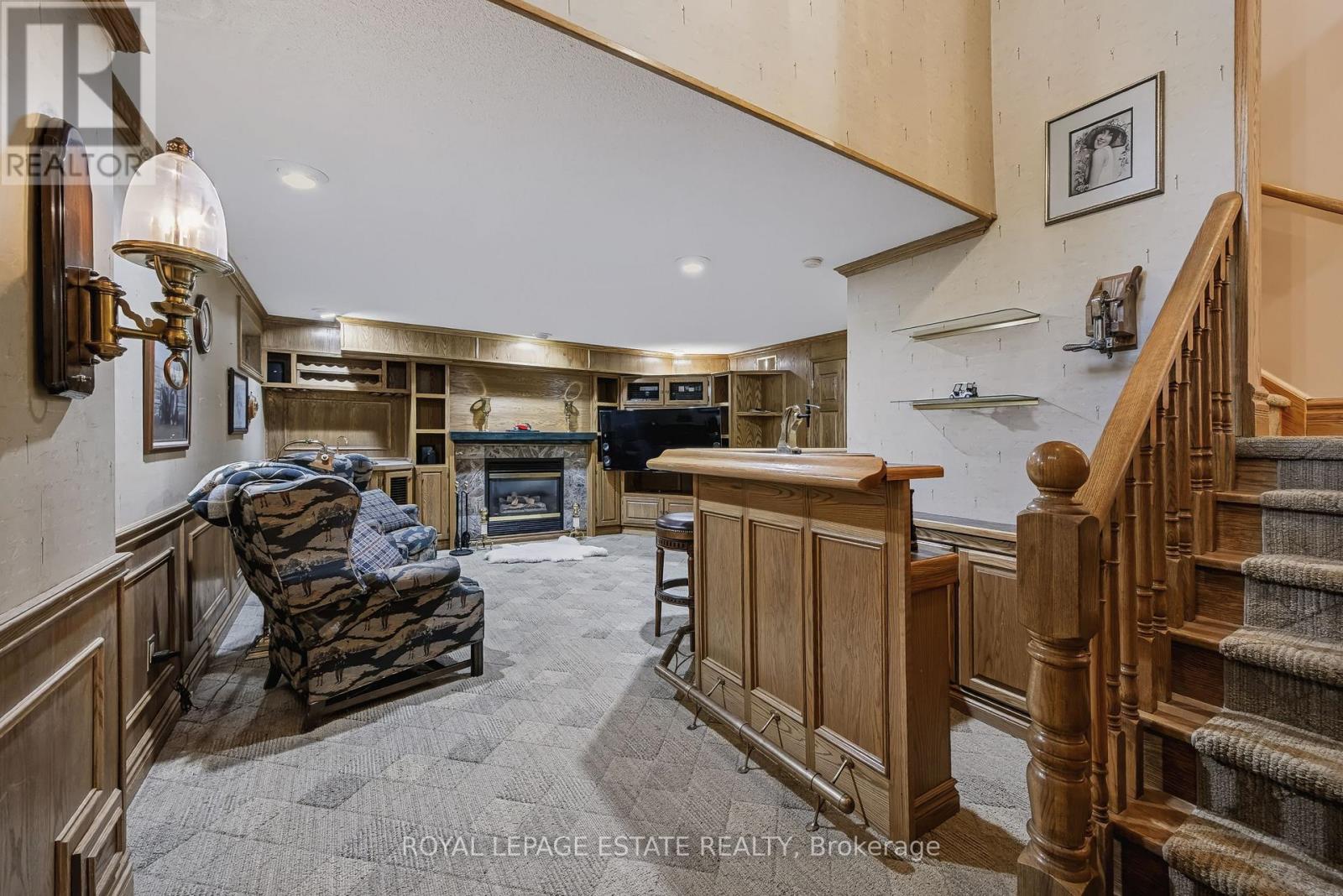 17- 8038 Yonge Street, Vaughan, ON photo 34