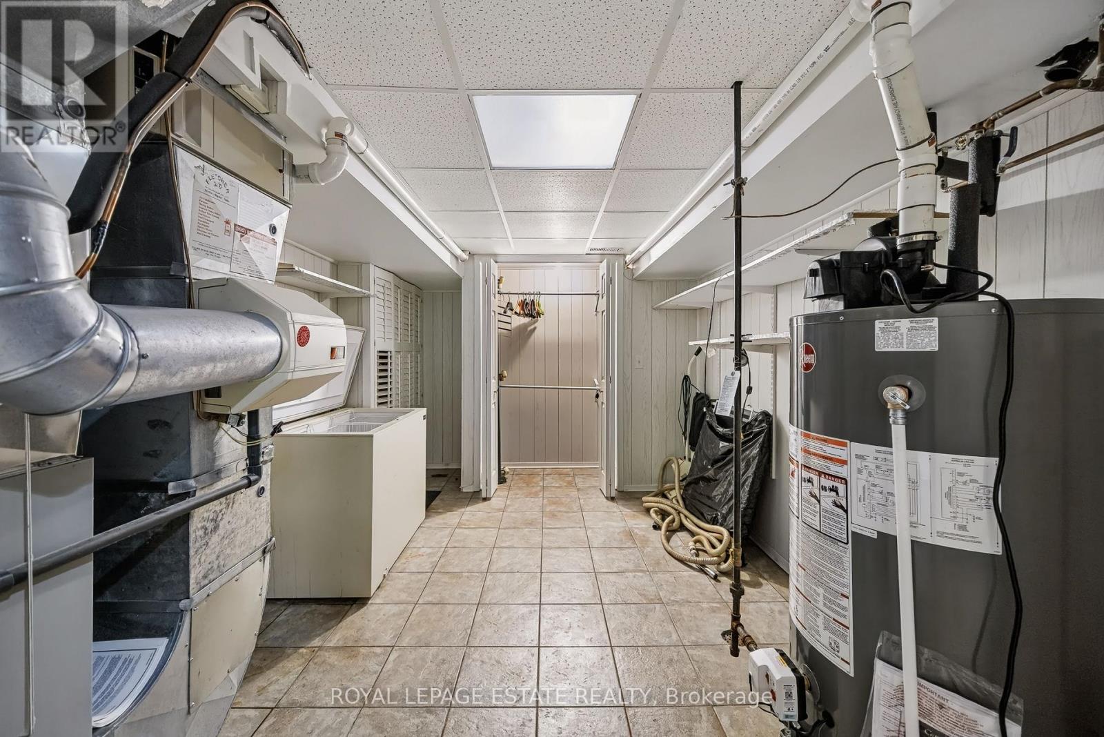 17- 8038 Yonge Street, Vaughan, ON photo 38