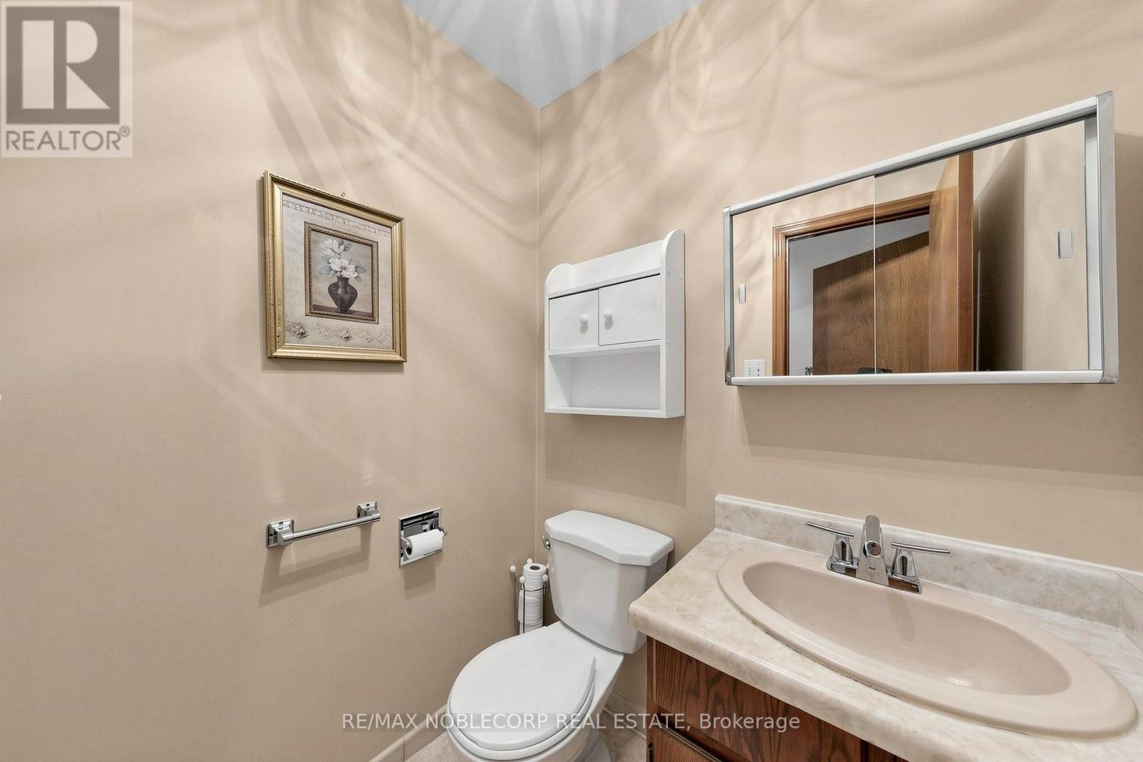 162 Venetian Crescent, Vaughan, ON photo 17