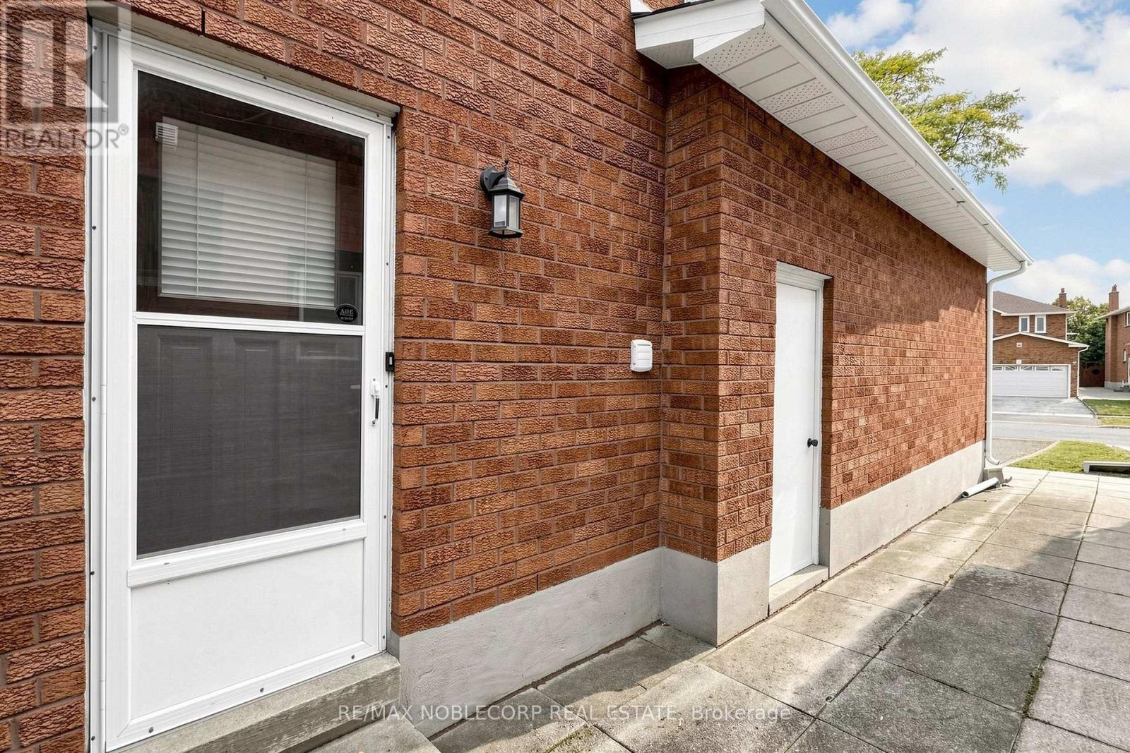 162 Venetian Crescent, Vaughan, ON photo 46