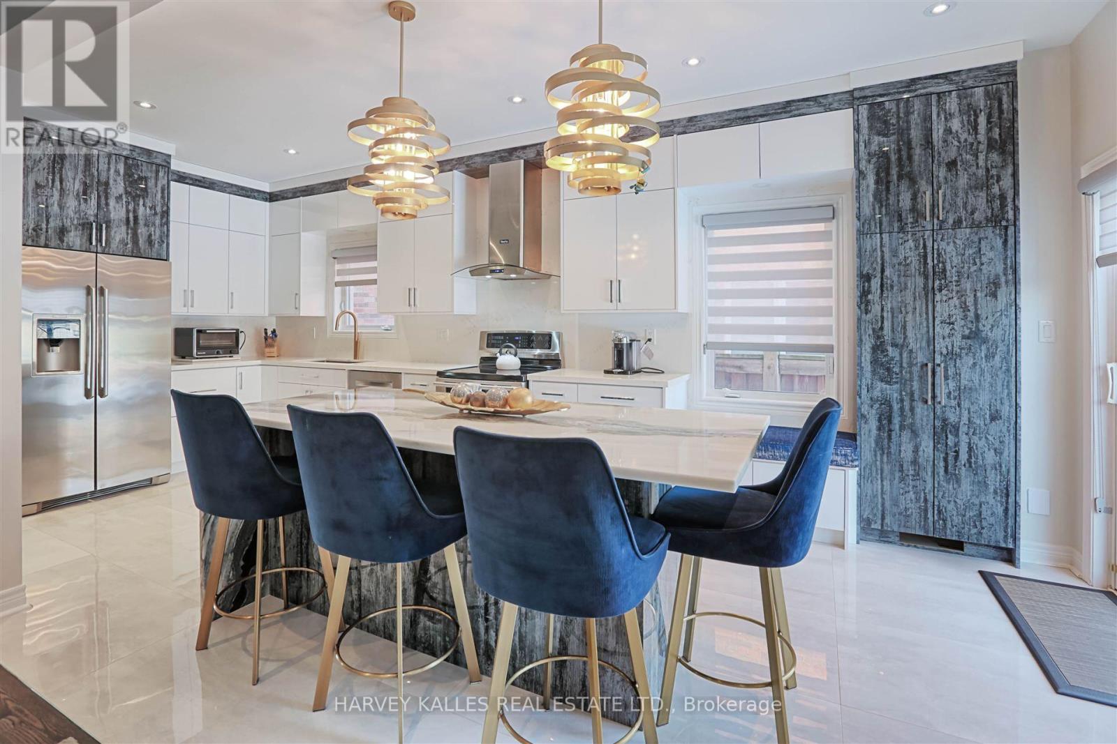 36 Canyon Gate Crescent, Vaughan, ON photo 14